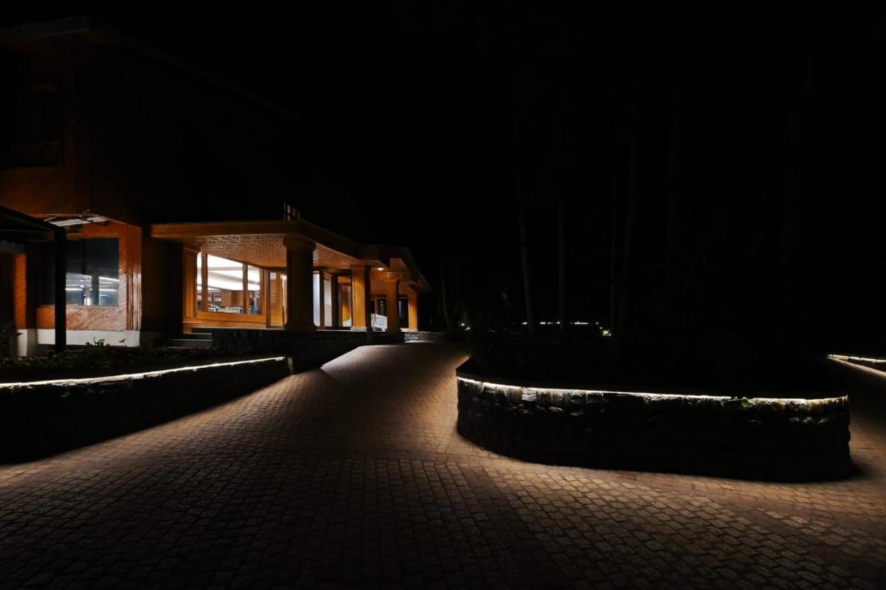 Radisson Golf Resort Pahalgām מראה חיצוני תמונה